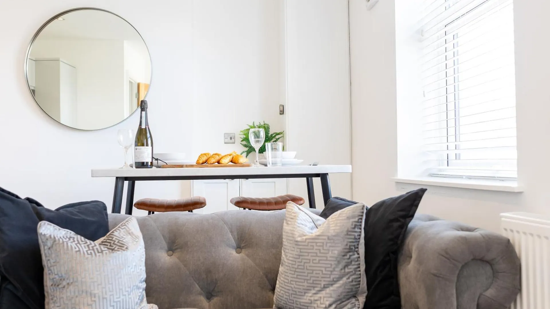 Boutique City Centre Apartments Cardiff United Kingdom