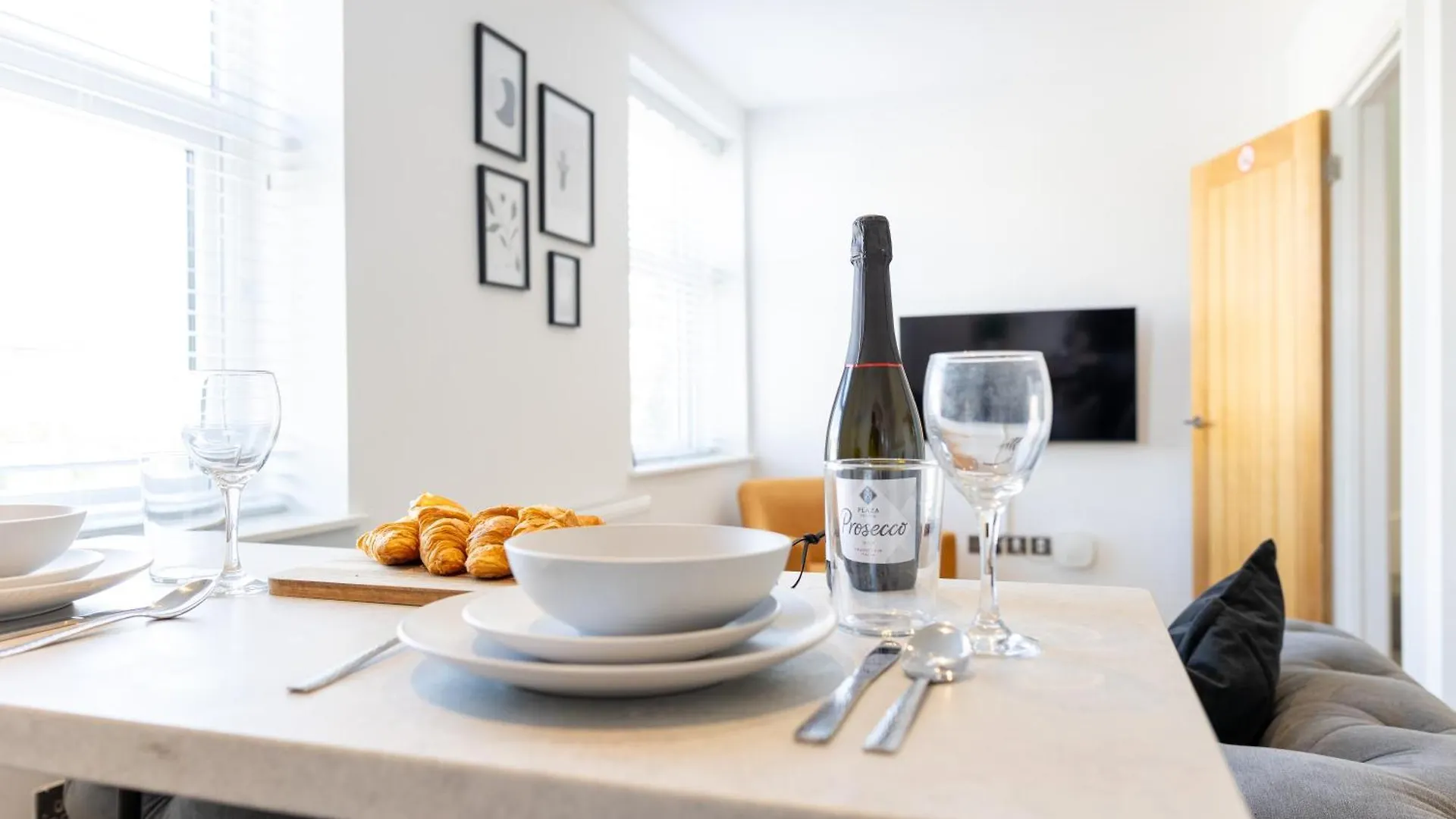 Boutique City Centre Apartments Cardiff United Kingdom