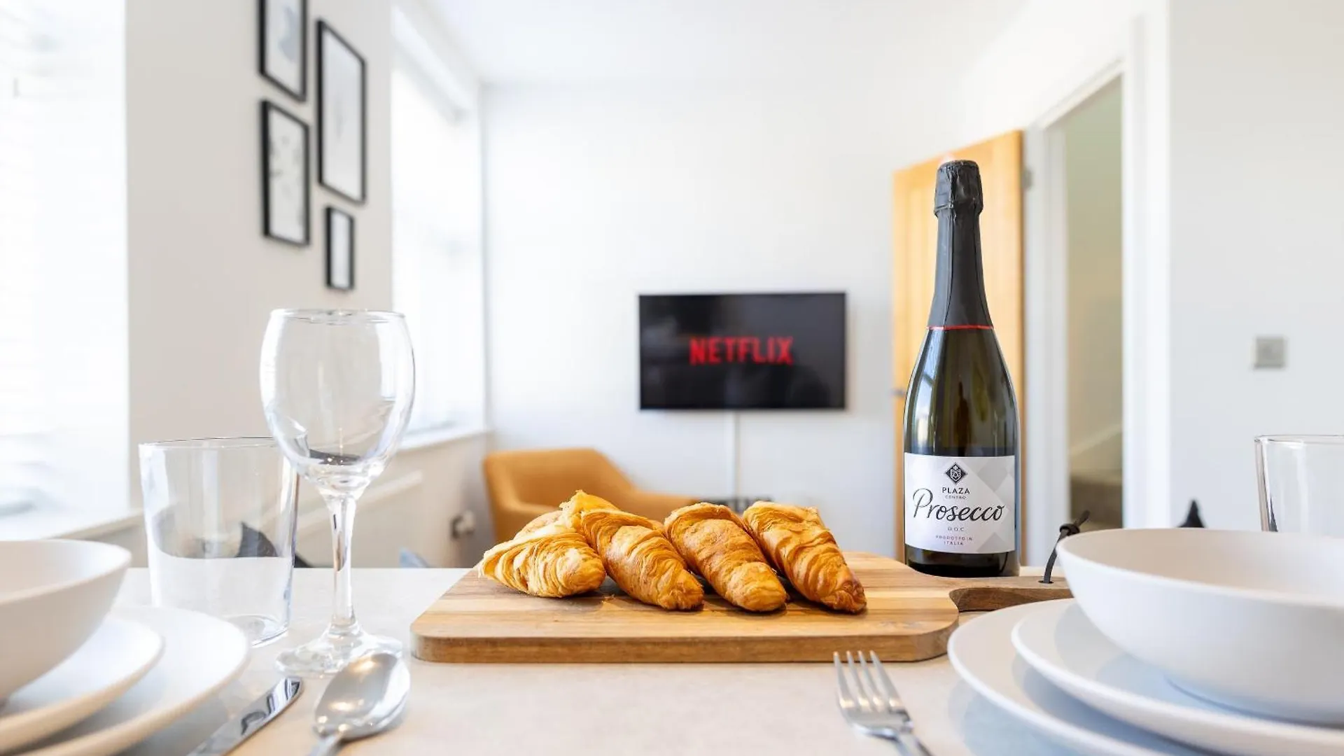 Boutique City Centre Apartments Cardiff United Kingdom